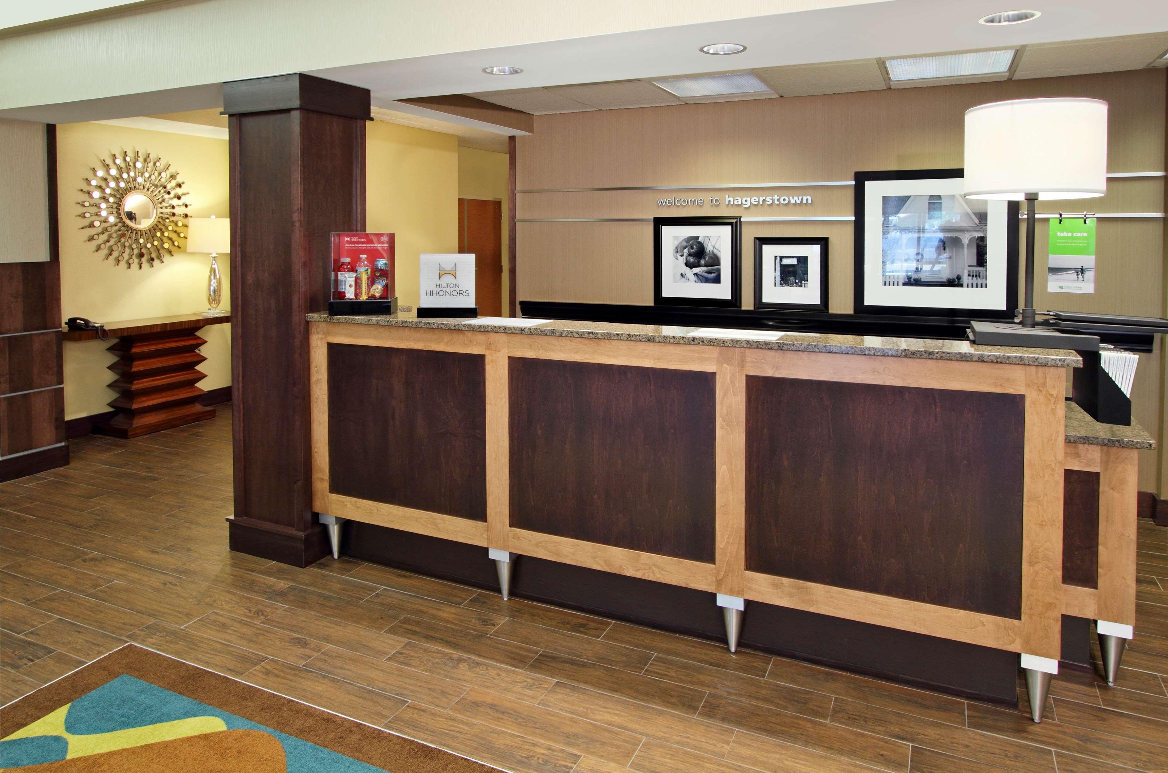 Hampton Inn Hagerstown Esterno foto
